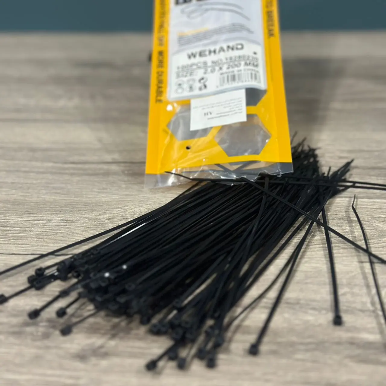 ATTACHE EN PLASTIQUE CABLE TIE WEHAND SIZE 2mm X 200mm NOIR 1PCS